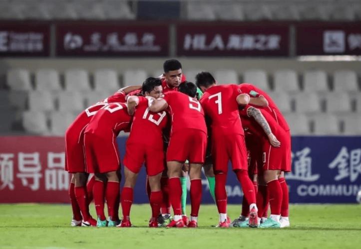 新民晚报谈中超球队出战亚冠：目前中超球队在亚冠就是“送温暖”