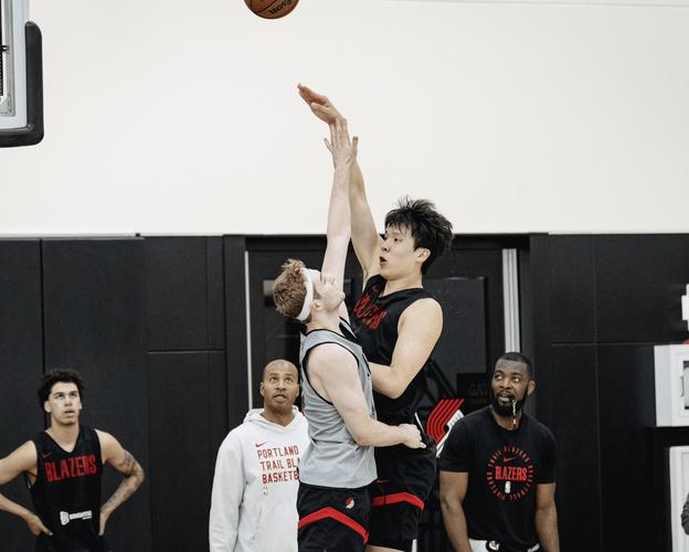 阿斯报：开拓者选杨瀚森赌的是就他的上限 他被誉为中国约基奇