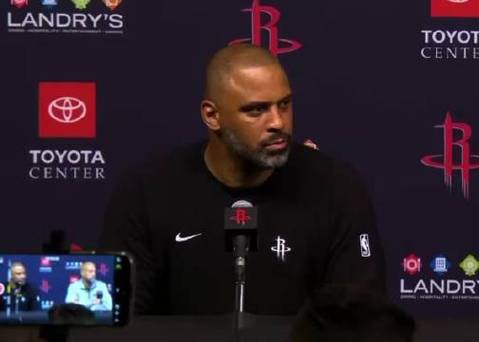 卡佩拉:我很欣赏乌度卡的执教风格 他会直接告诉你问题所在