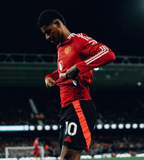 拉什福德谈索尔斯克亚：曼联在他带领下踢出漂亮足球，我喜欢他