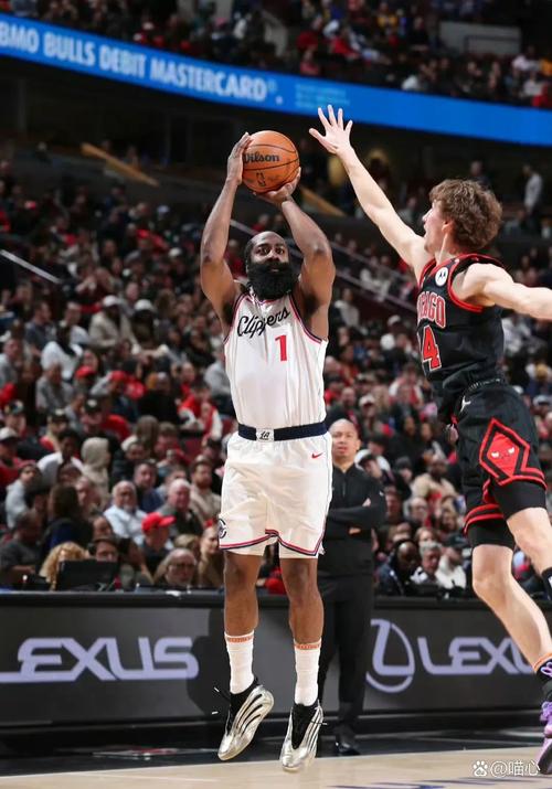 罗伊斯-奥尼尔：菜鸟时我在季后赛防哈登 有时你什么都做不了