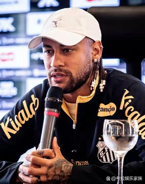 阿斯：桑托斯仍希望续约内马尔，目标是签到2026世界杯之后