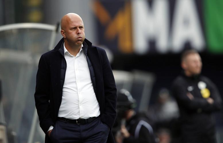 弗里克:库巴西只有18岁表现不稳定正常 皇马已是过去我不想再谈