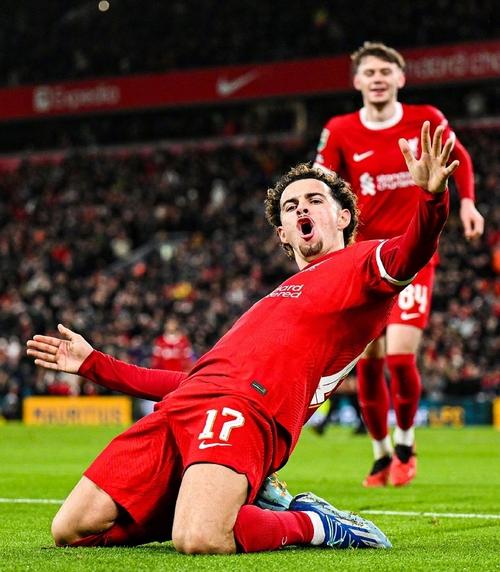 匈牙利vs爱尔兰首发：索博、凯尔凯兹先发，科尔曼、凯莱赫出战