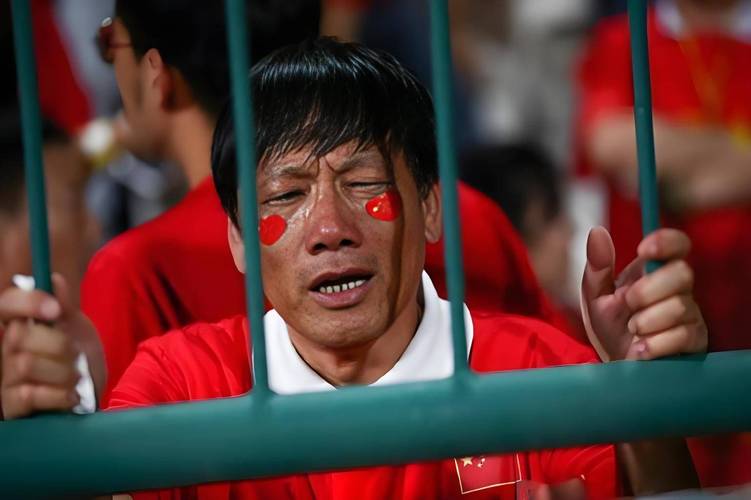 索博社媒致歉球迷：欠你们和自己一届世界杯！球队将重新启航