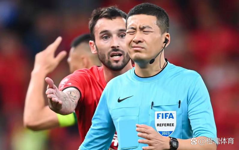 斯彭斯曾赛后忽视弗兰克，图赫尔：不喜欢这样，国脚应有行为标准