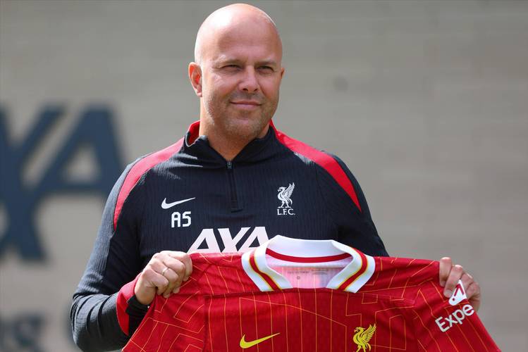 詹俊评利物浦惨败：新援没一位能体现价值 斯洛特要拿出应急方案