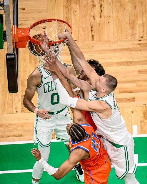 砍下19分18板!马祖拉:科塔在场时我们就是支不同的球队